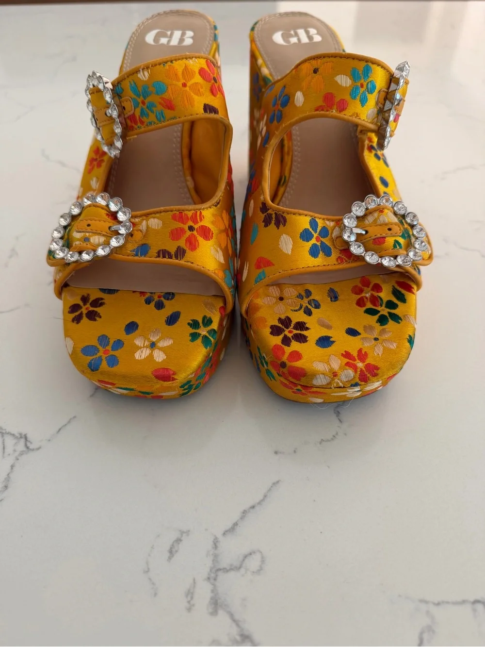 Gianni Bini Ulti-Mate Floral Rhinestone Platform Heels 9.5 Retro 70s Yellow